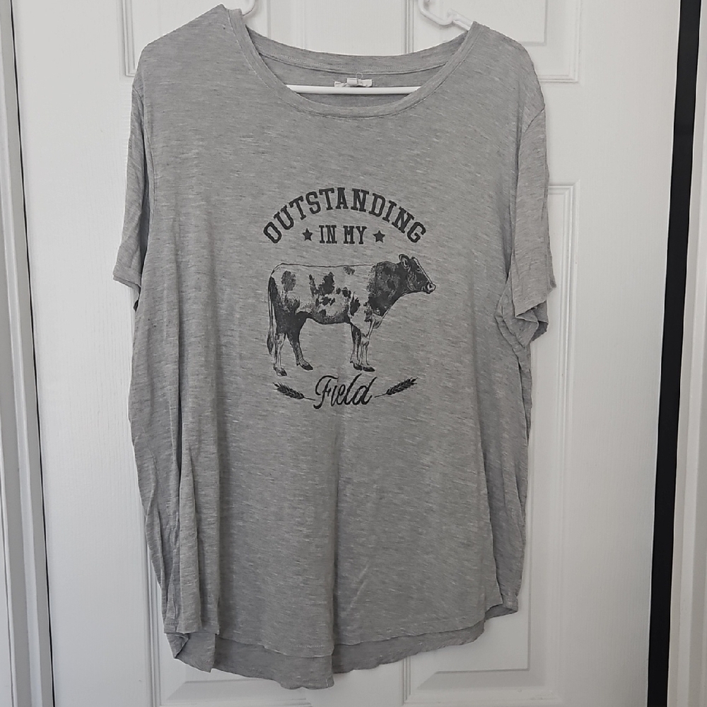 Maurices Gray Long Sleeve Tee with Cow Print
